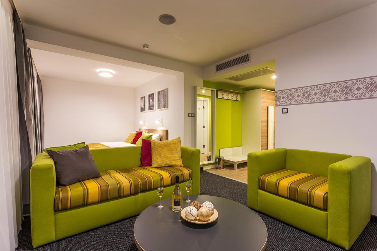 Hotel Compliment Trjawna Exterior foto