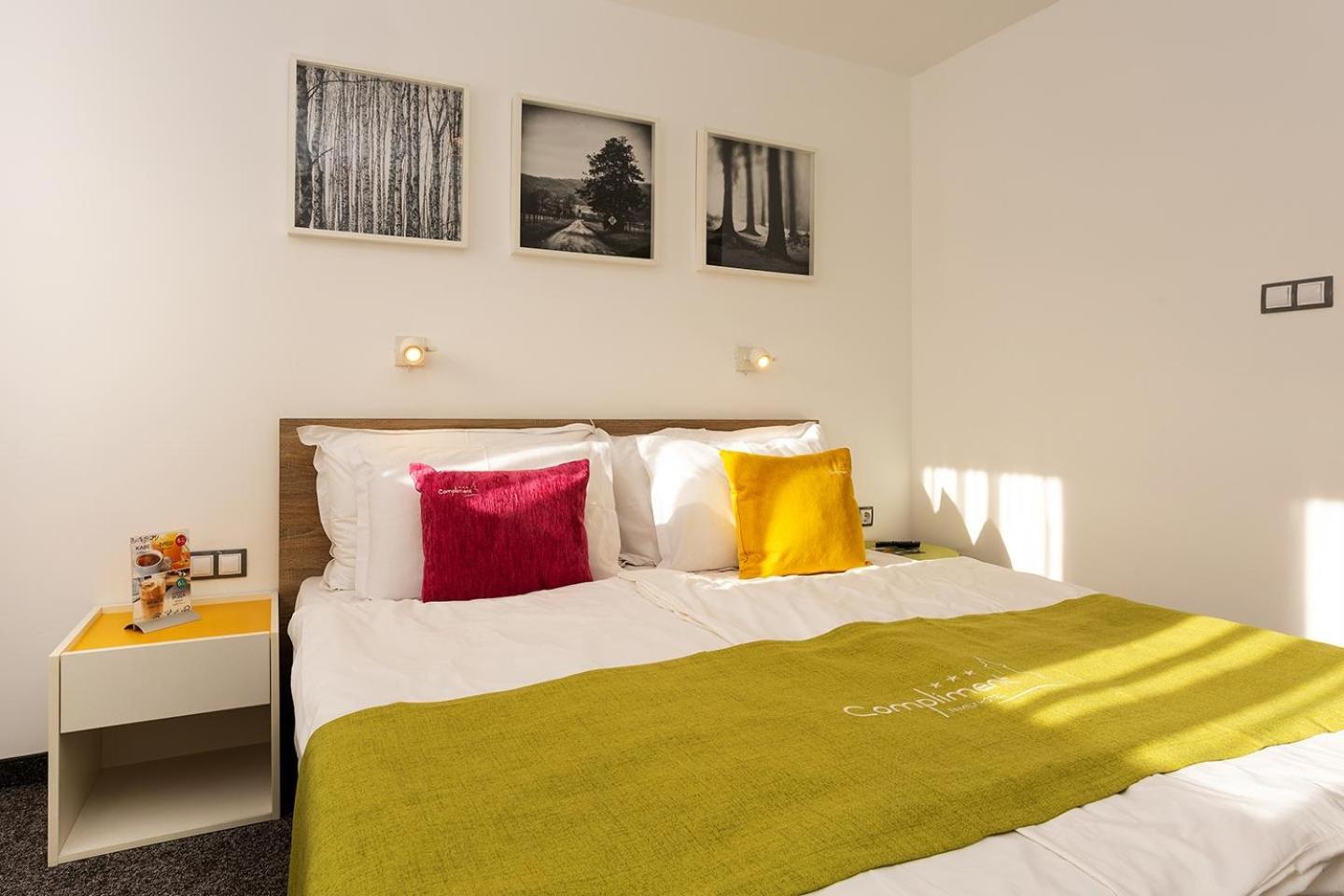 Hotel Compliment Trjawna Exterior foto