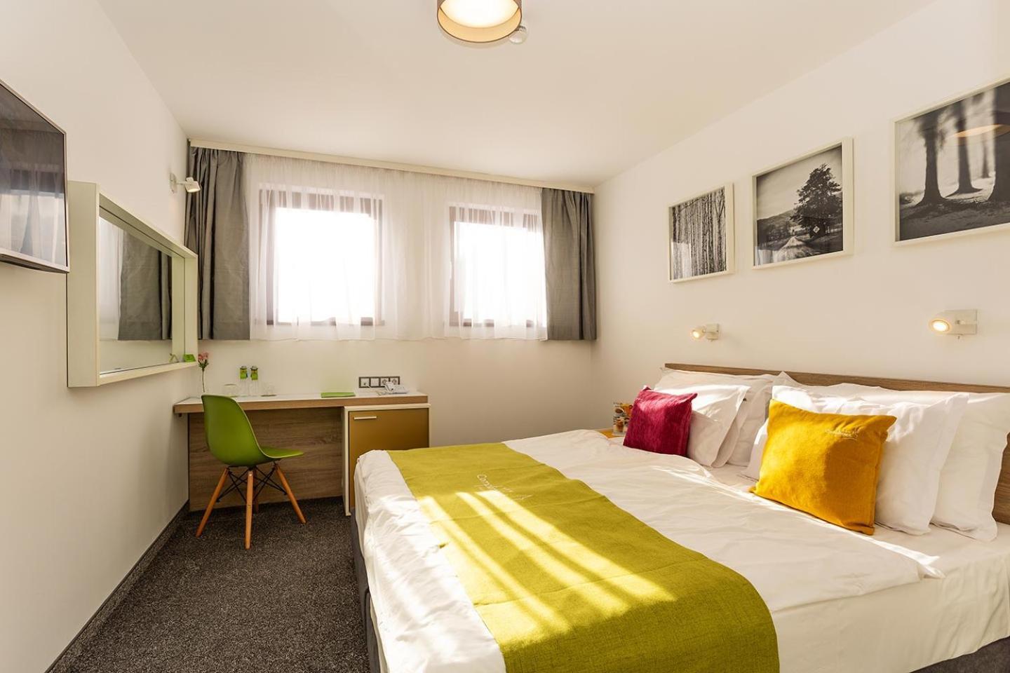 Hotel Compliment Trjawna Exterior foto