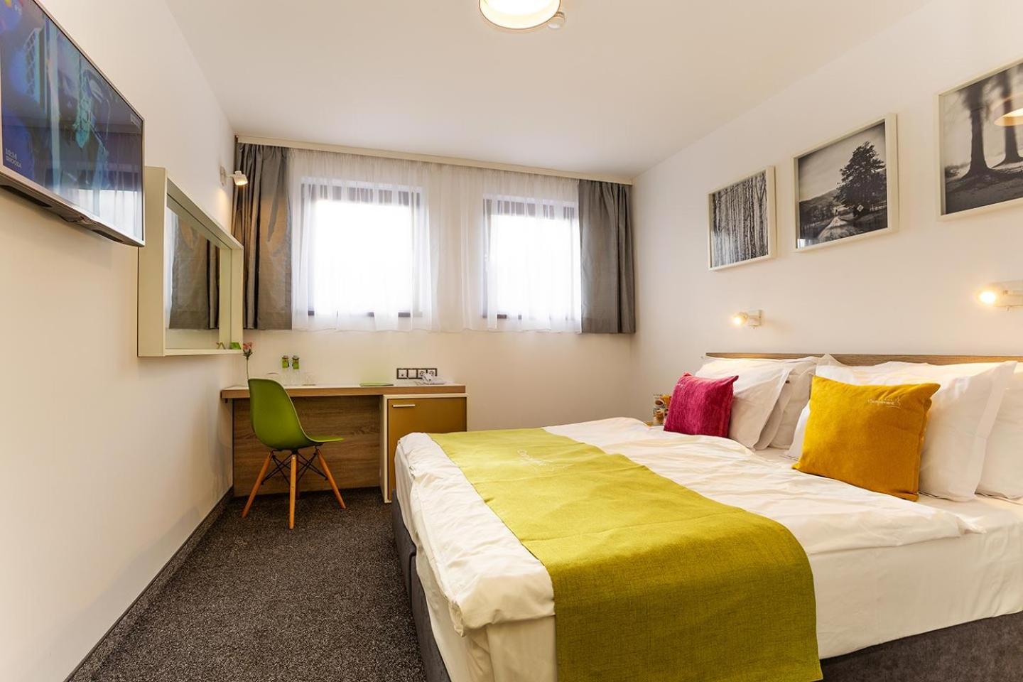 Hotel Compliment Trjawna Exterior foto